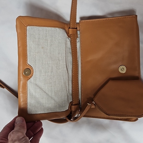 Vince Camuto Kaiza Crossbody bag in Cognac - Picture 7 of 8